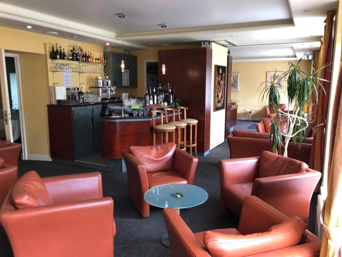 圣泰戈内克 圣图格讷克客栈酒店 外观 照片